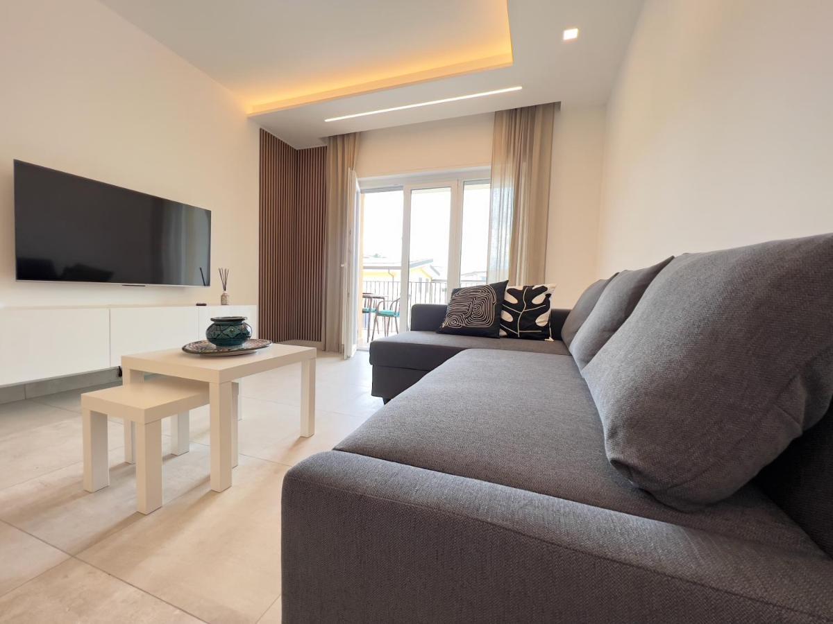 Naiade Apartment - Parcheggio Privato Coperto Incluso Isola di Liri Εξωτερικό φωτογραφία
